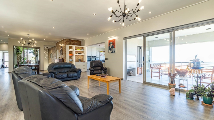 4 Bedroom Property for Sale in Berghof Western Cape